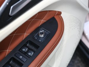 2023401km˜m A Ԫ п؅^