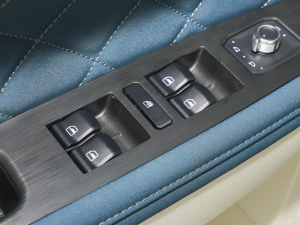 2023401km˜m F F п؅^