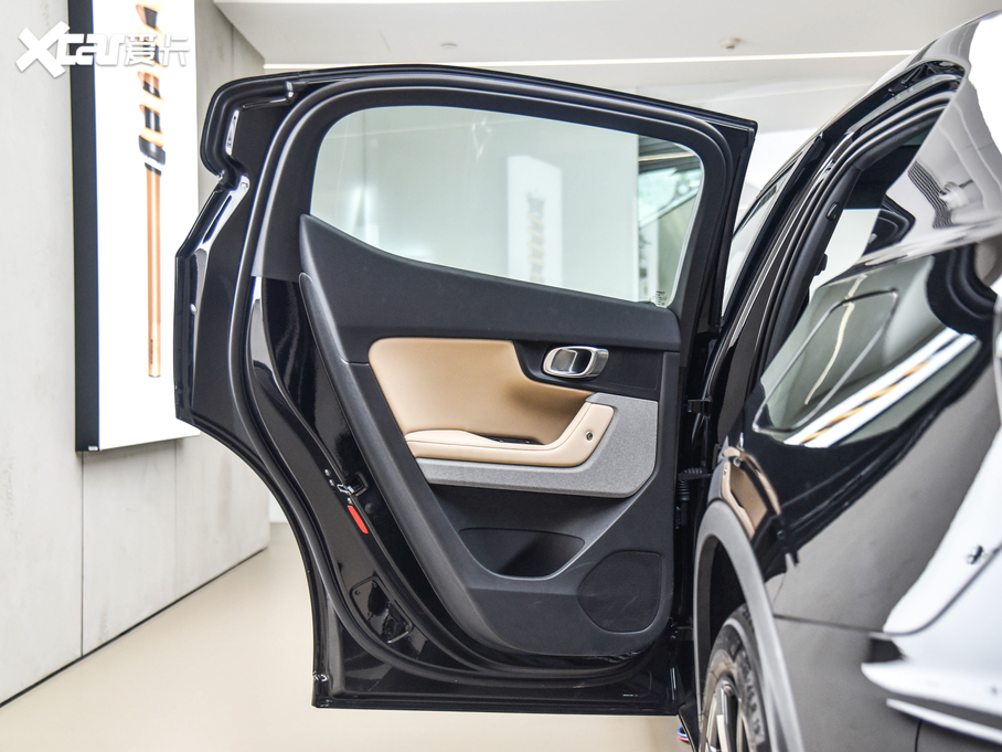 2020Polestar 2 ԇb܇