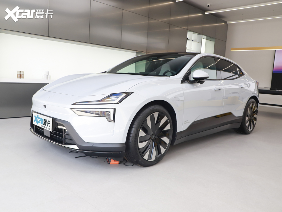 2024Polestar 4 p늙C(j)Lm(x)PLUS