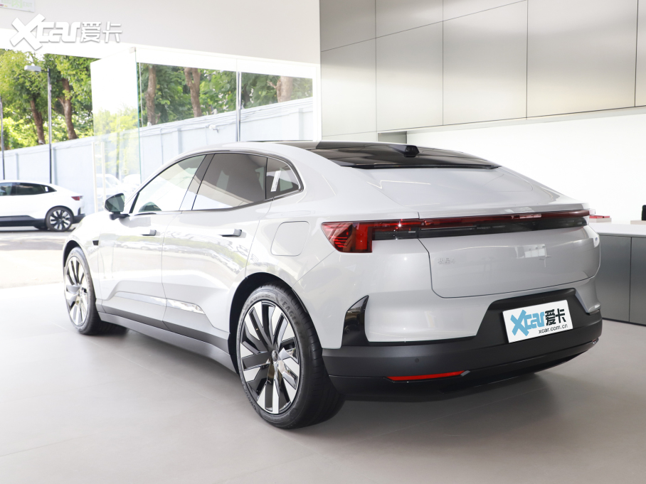 2024Polestar 4 p늙CLmPLUS