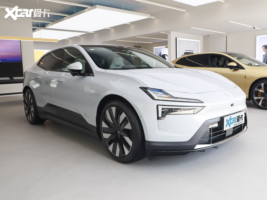 2024Polestar 4 p늙CLmPLUS