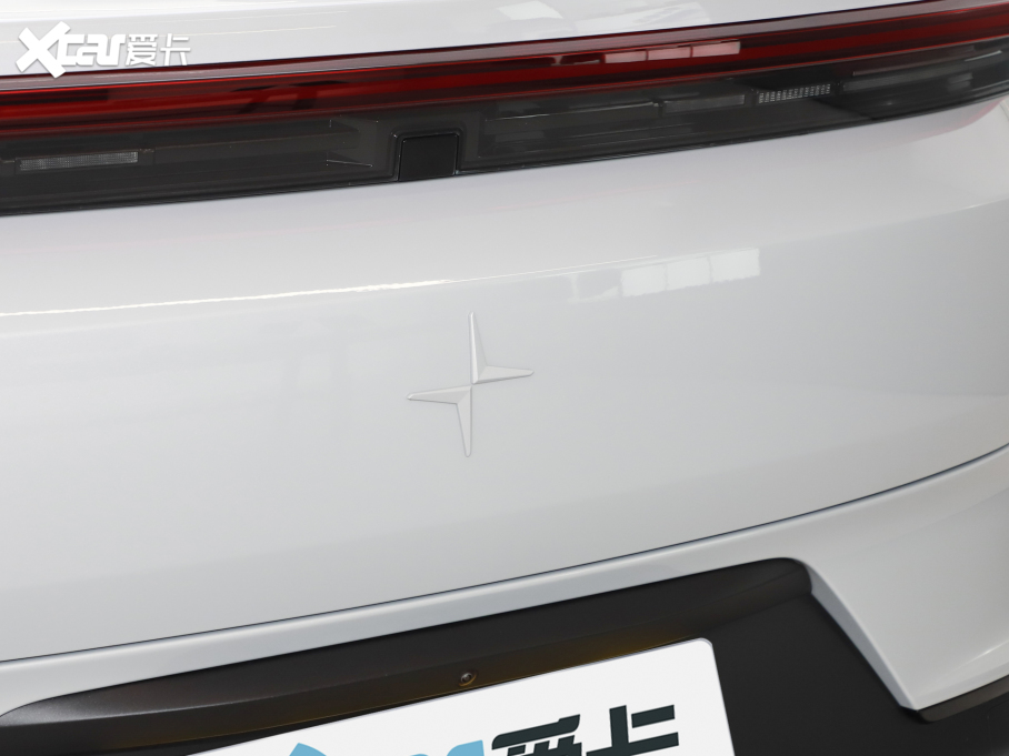 2024Polestar 4 p늙C(j)Lm(x)PLUS