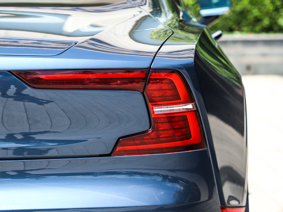 2020Polestar 1 (bio)(zhn)