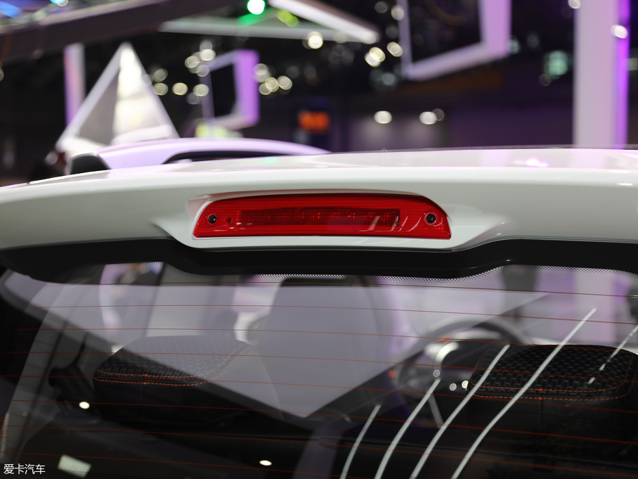 2019СΛρ СΛρ Ű 4