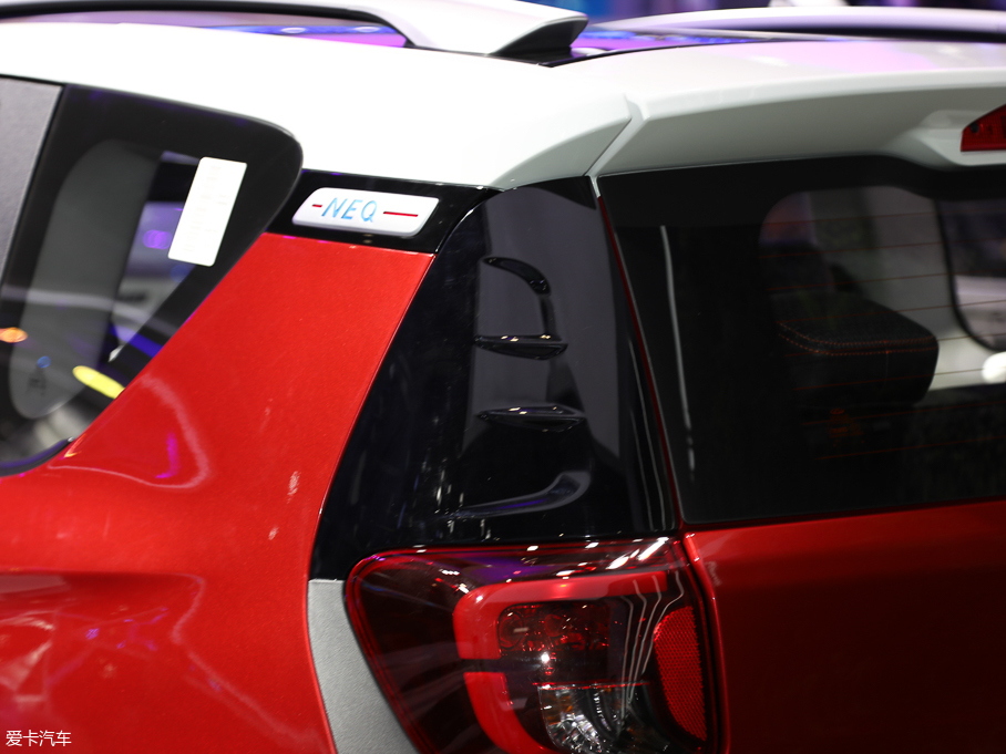 2019СΛρ СΛρ Ű 4