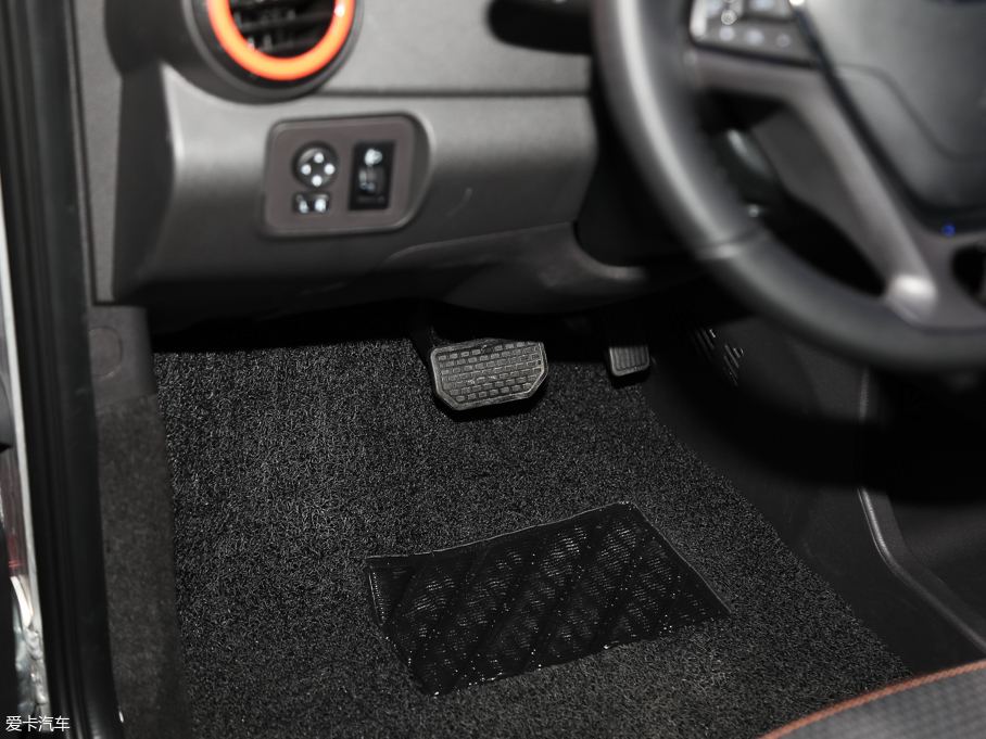 2019СΛρ СΛρ Ű 4