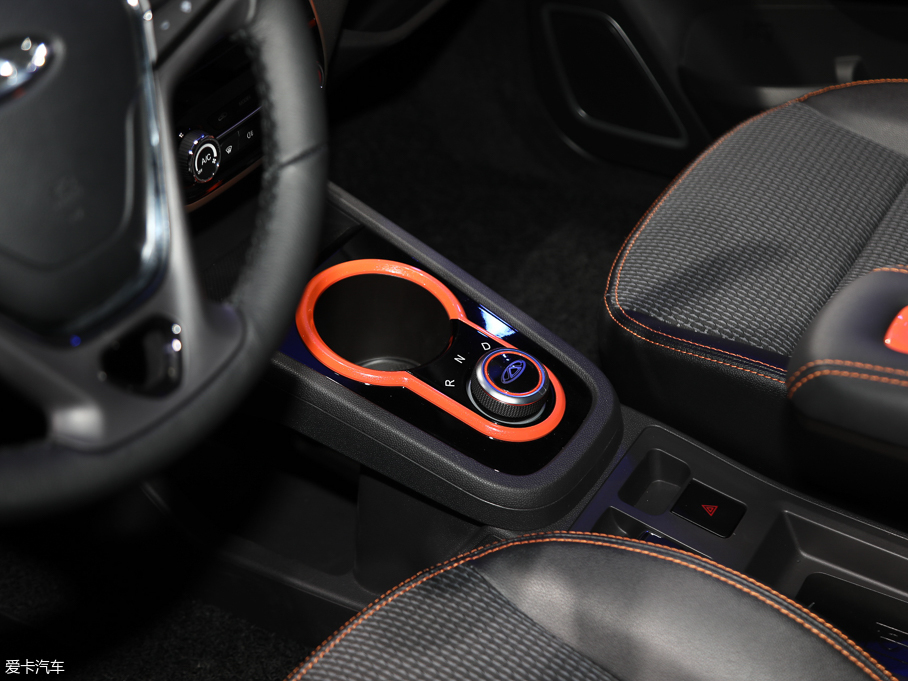 2019СΛρ СΛρ Ű 4