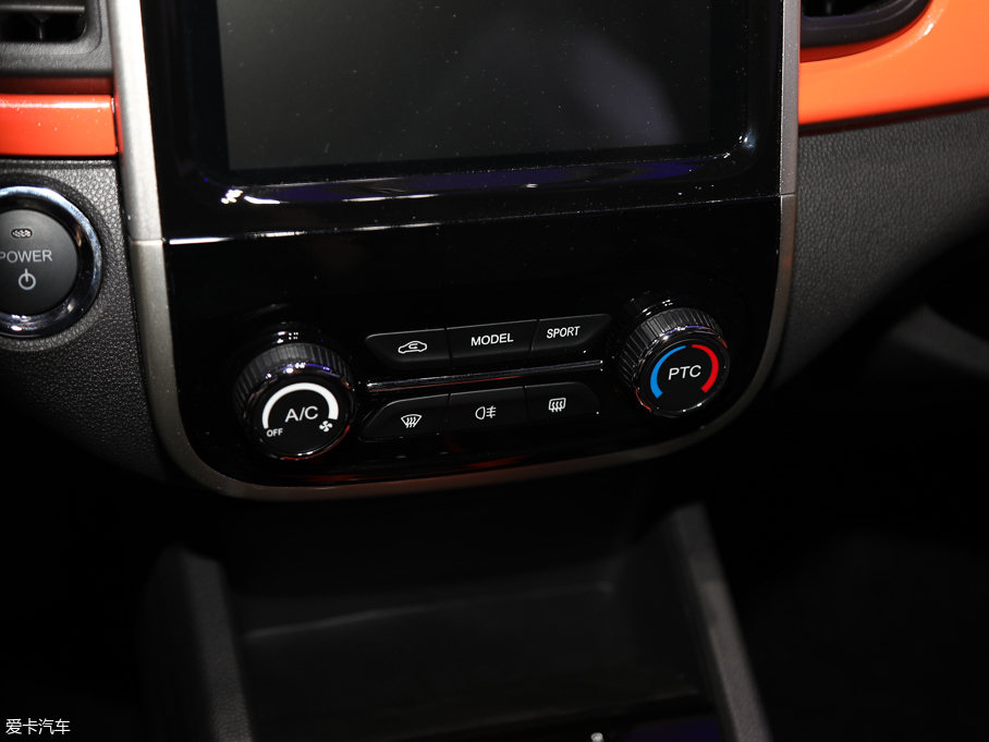 2019СΛρ СΛρ Ű 4