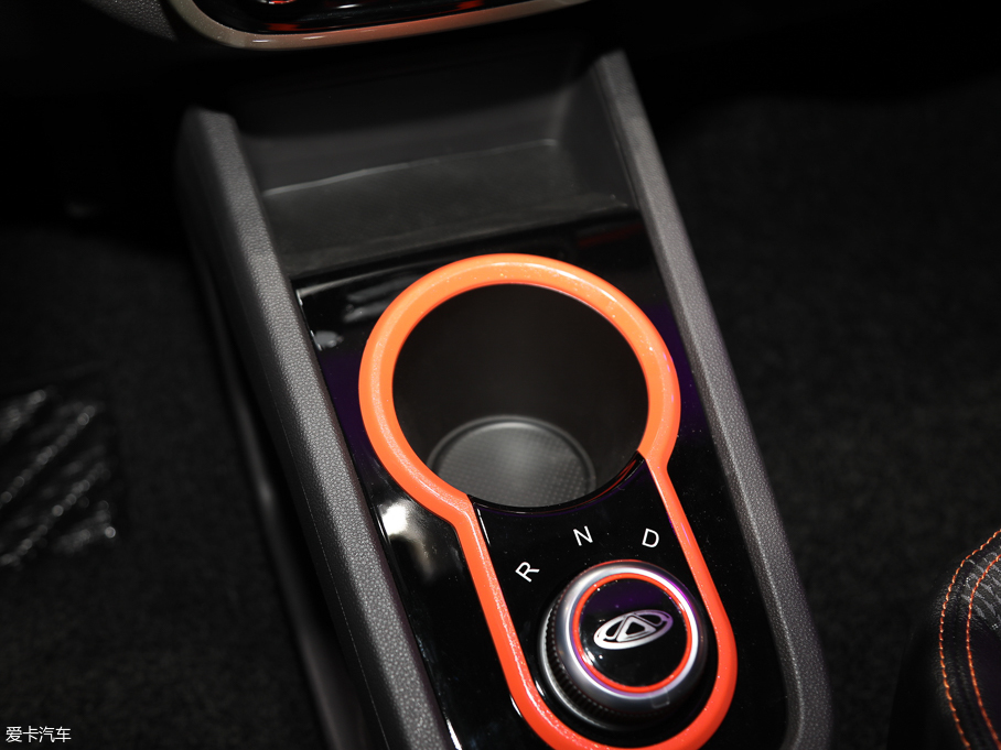 2019СΛρ СΛρ Ű 4