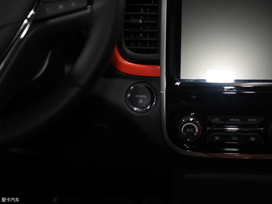 2019СΛρ СΛρ Ű 4