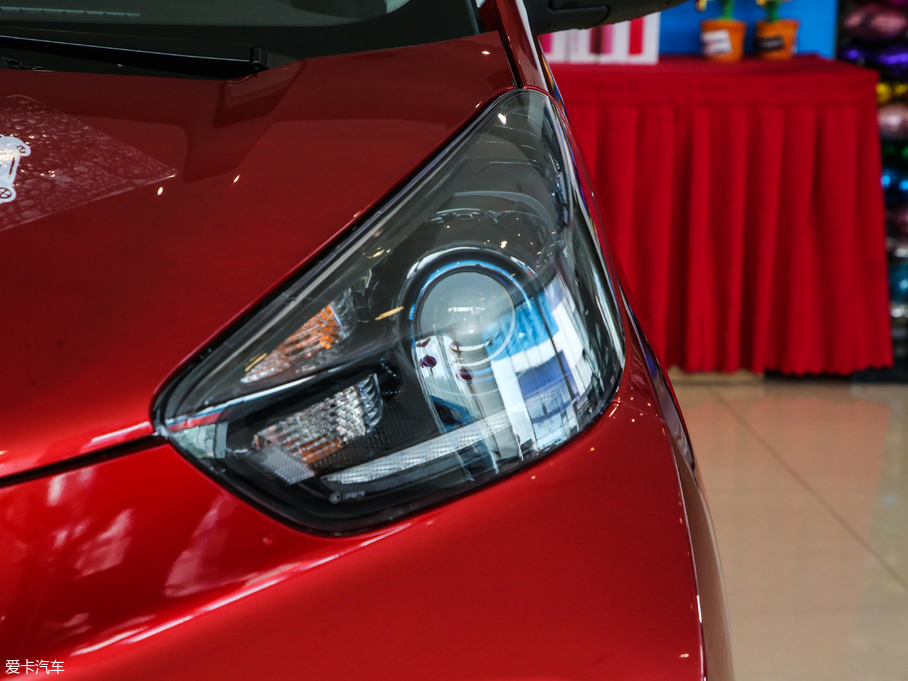 2019СΛρ СΛρ Ű 4