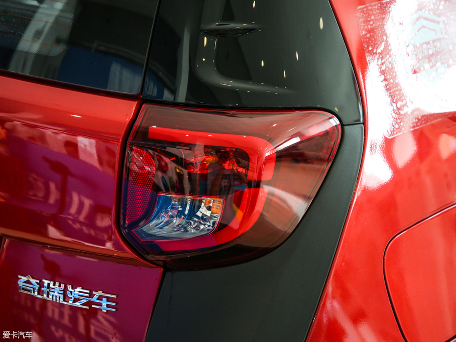 2019СΛρ СΛρ Ű 4