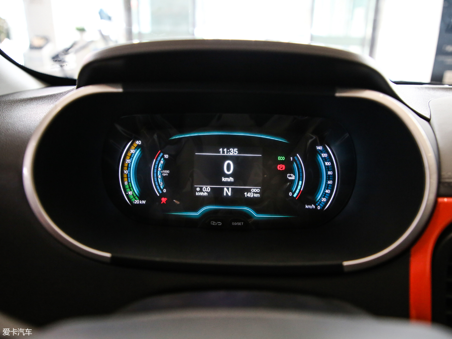 2019СΛρ СΛρ Ű 4