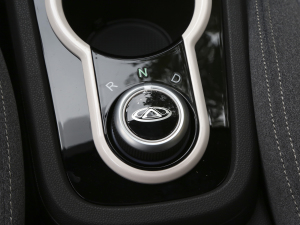 202120f(wn)ρۿ  F 301km QU