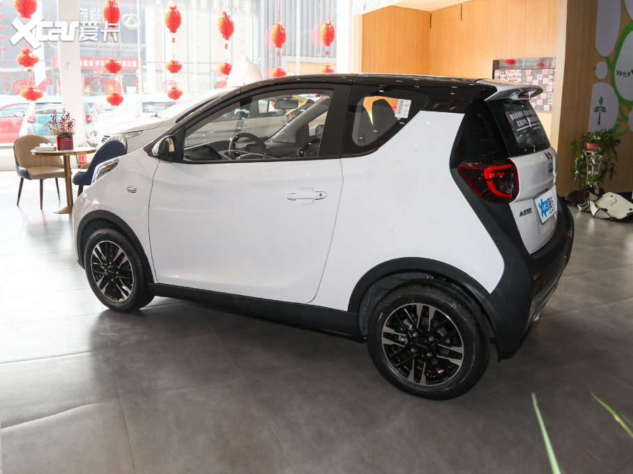 2022��СΛρ ��ۿ� ���ǰ� ��Ԫ� 30kW 301km