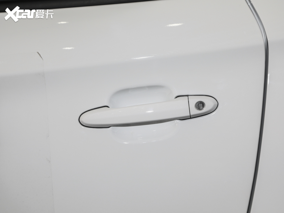 2022��СΛρ ��ۿ� ���ǰ� ��Ԫ� 30kW 301km