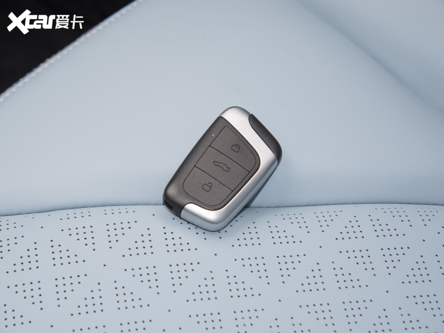 2022СΛρ ۿ ǰ F 30kW 301km