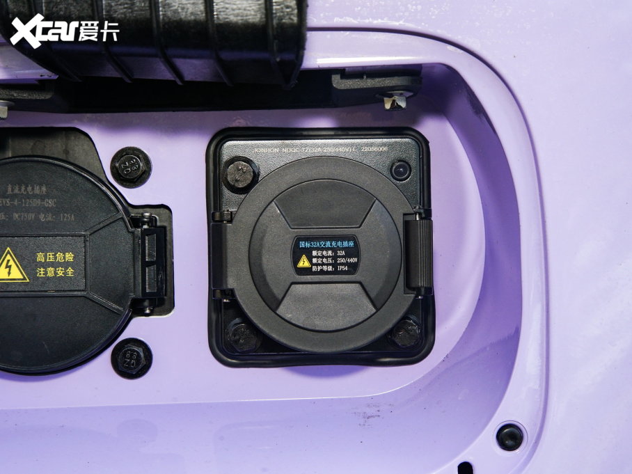 2022СΛρ  _˾ 28.8kWh