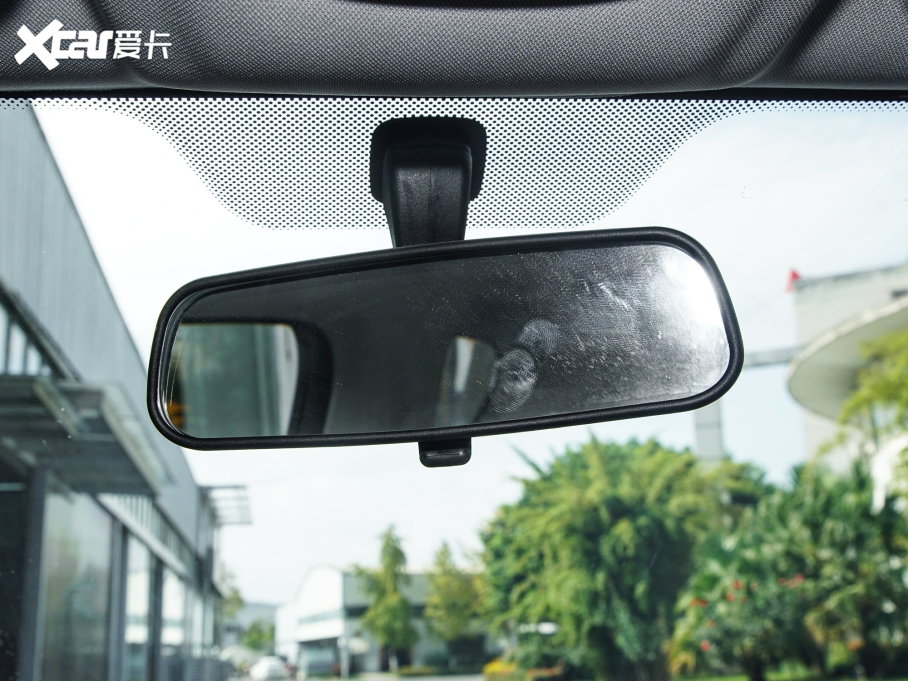 2022СΛρ  _˾ 28.8kWh