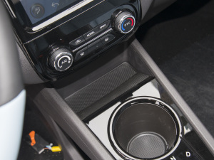 2022ۿ ǰ F 30kW 301km g