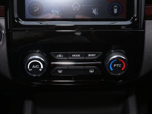 2022Ŀ ۿ ǰ F 30kW 301km {{