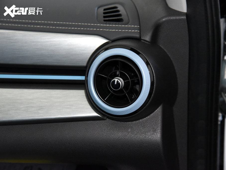 2023��СΛρ 301km ���Plus�� ��Ԫ�