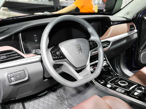 2019款1.5T 自动旗舰型 国V 中控区
