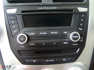 2009款1.6L 手动豪华版 音响调节