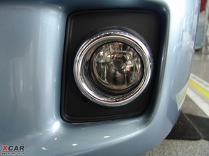2009款1.6L 3G版 前雾灯