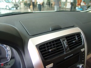 2009款1.6L 手动豪华版 中控区