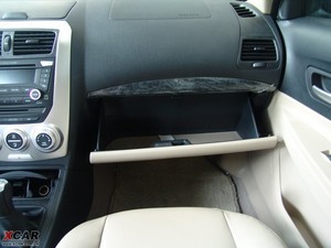 2009款1.6L 手动豪华版 空间座椅