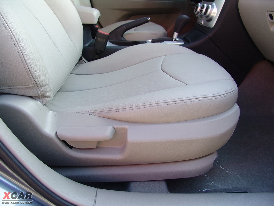 2009��vB50 1.6L �Ԅ����F��