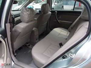 2009款2.0L 自动豪华版 空间座椅