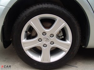 2009款2.0L 自动豪华版 轮圈