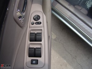 2009款2.0L 自动豪华版 空间座椅