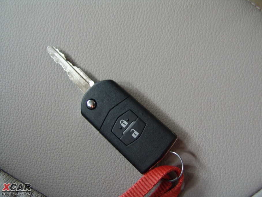 2009��vB70 2.0L �ԄӺ��A��