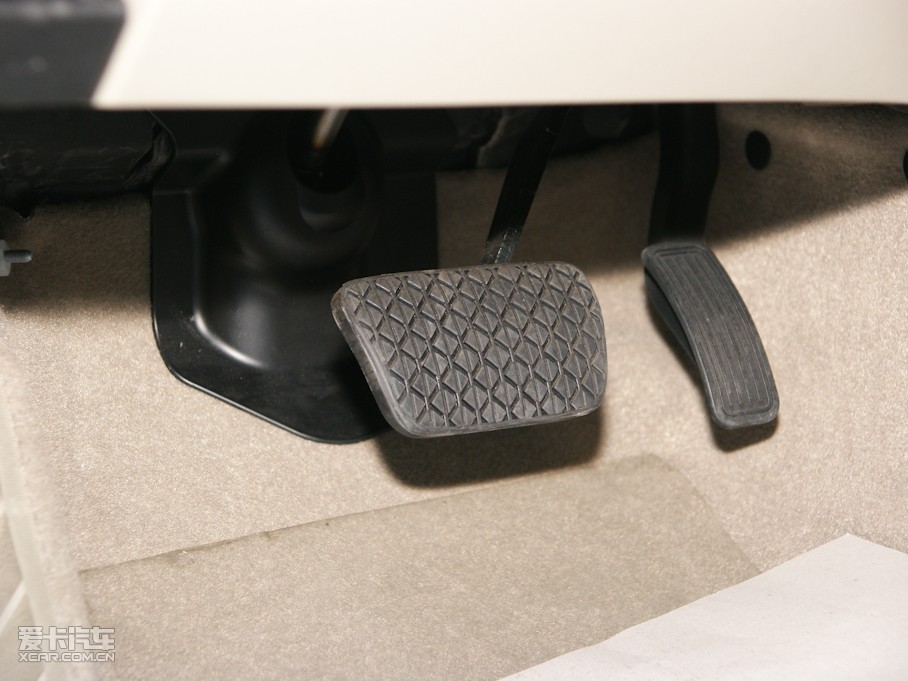 2010vB70 2.3L ԄӺA