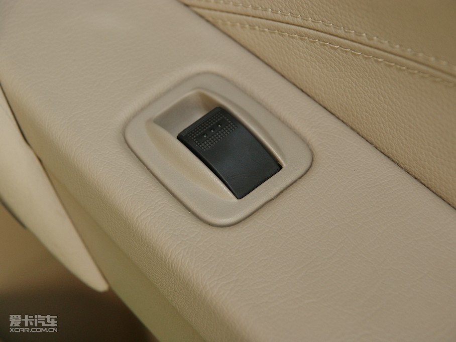 2010vB70 2.3L ԄӺA