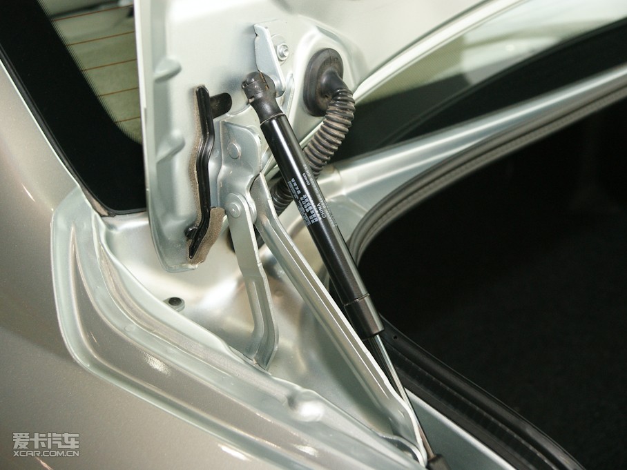 2010vB70 2.3L ԄӺA