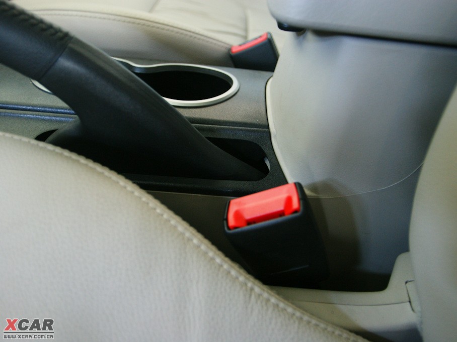 2010vB70 2.0L ԄӺA