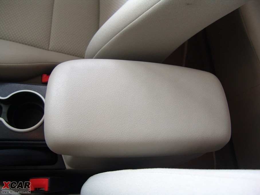 2010vB70 2.0L քӾӢ