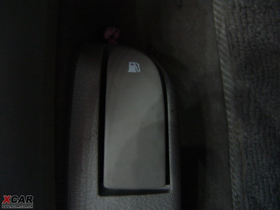 2010vB70 2.0L ԄӺA