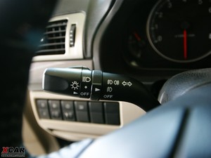 2010款2.0L 自动豪华版 中控区