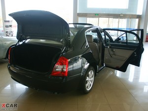 2010款2.0L 自动豪华版 空间座椅