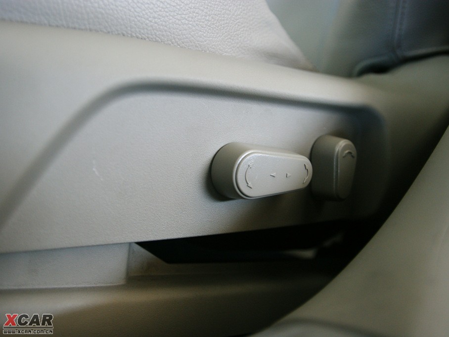 2010vB70 2.0L ԄӺA