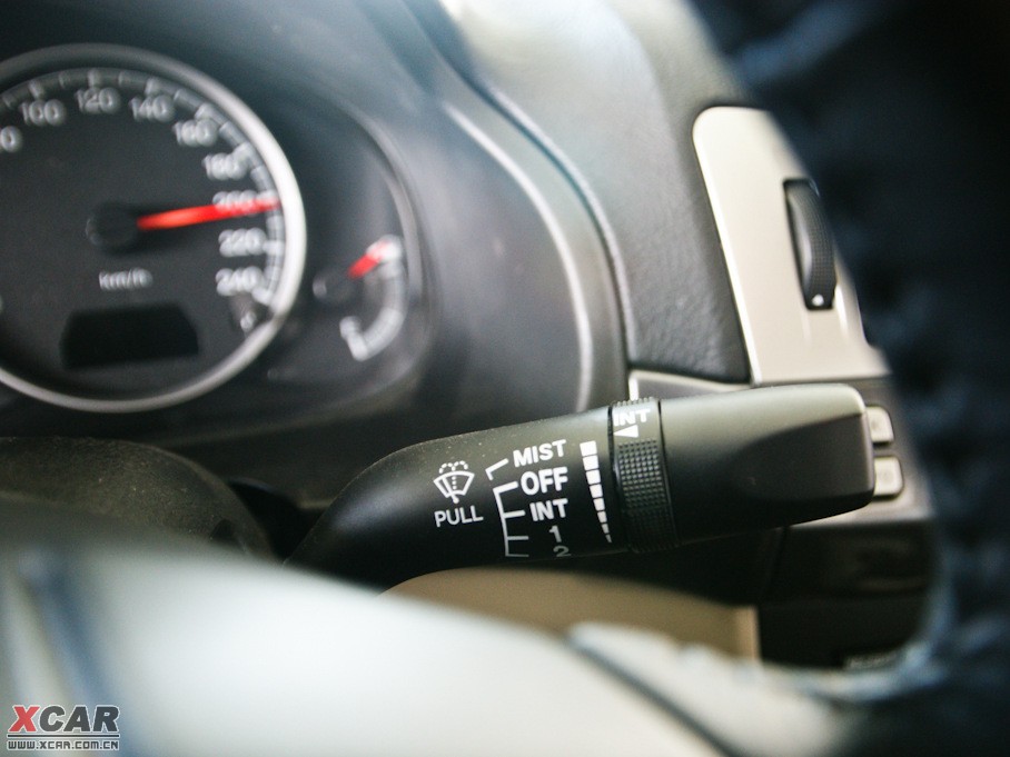 2010vB70 2.0L ԄӺA