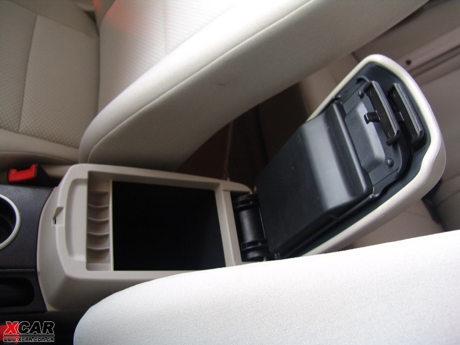 2010vB70 2.0L քӾӢ