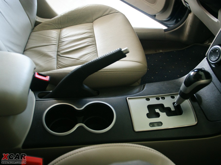 2010vB70 2.0L ԄӺA