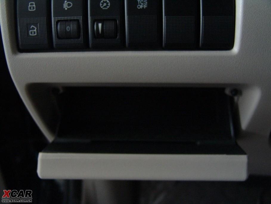 2010vB70 2.0L ԄӺA